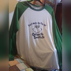 Green and White Grinch Switch Raglan Shirt L